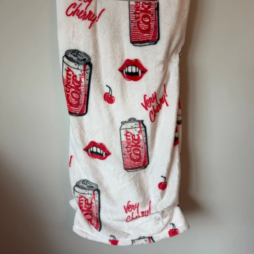 New Coca-Cola 60x70 Cherry Coke Oversized Throw Blanket Fangs Soda Halloween